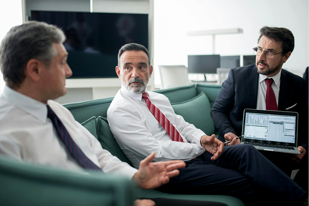 A premier financial services company consolidates communication and collaboration by migrating from Jive to M365